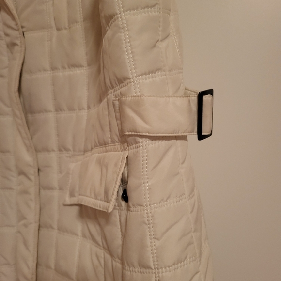 Ivory vest - Picture 3 of 9